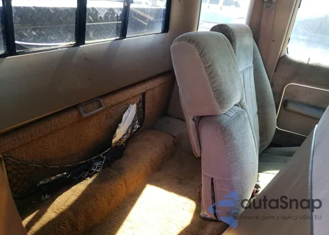 1986 Ford Ranger Super Cab z USA, uszkodzony, nr VIN 1FTCR14T1GPB73380